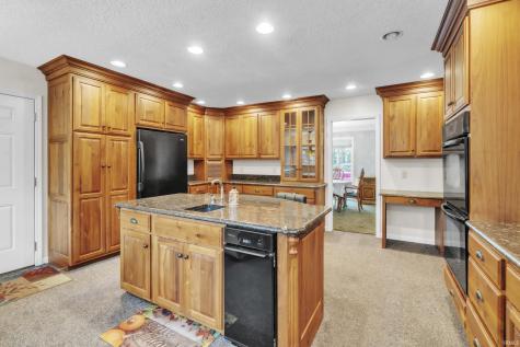 5265 E 850 N Kendallville IN 46755