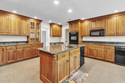 5265 E 850 N Kendallville IN 46755