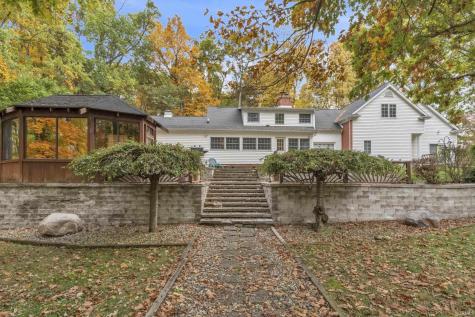 5265 E 850 N Kendallville IN 46755