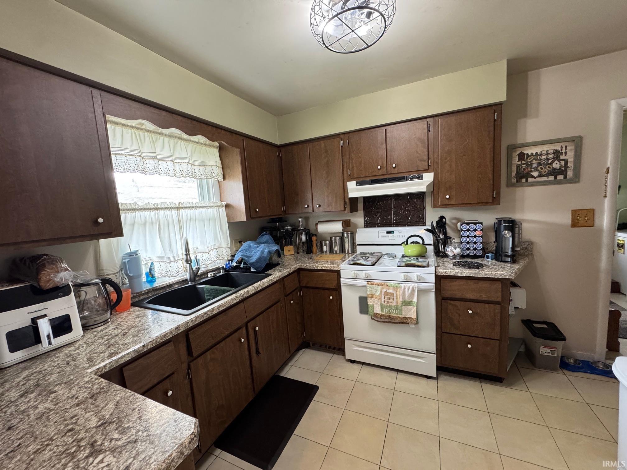 3513 Pleasant Street South Bend IN 46615
