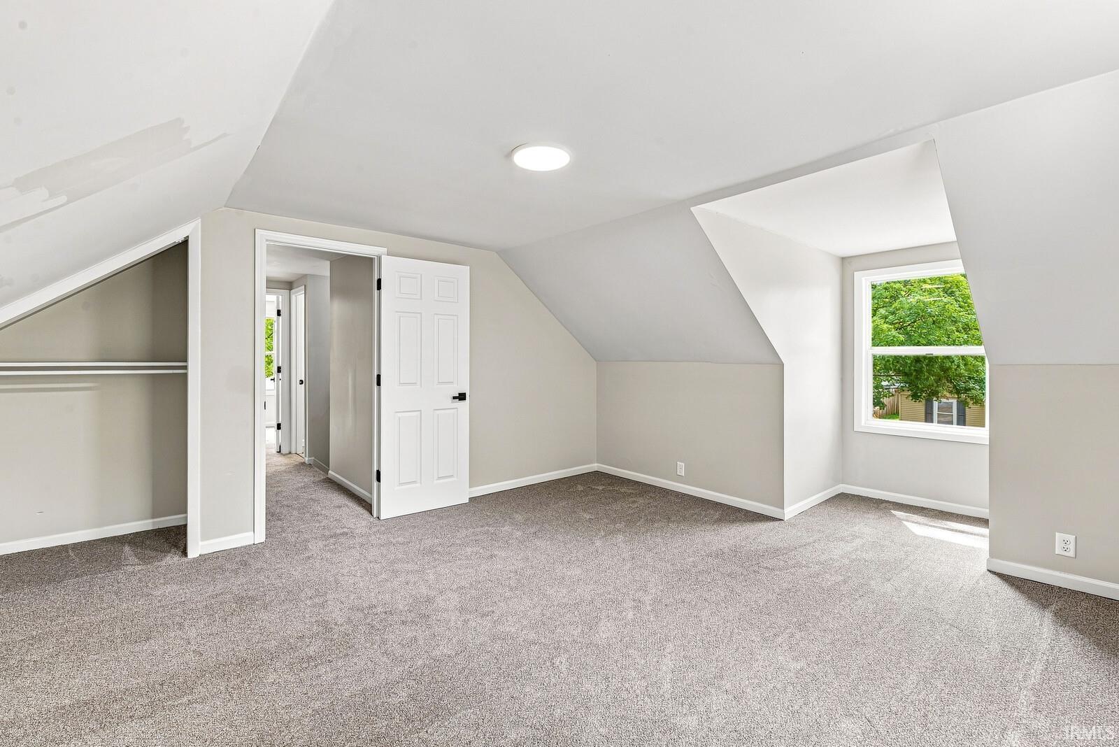 554 Ivy Court Nappanee IN 46550