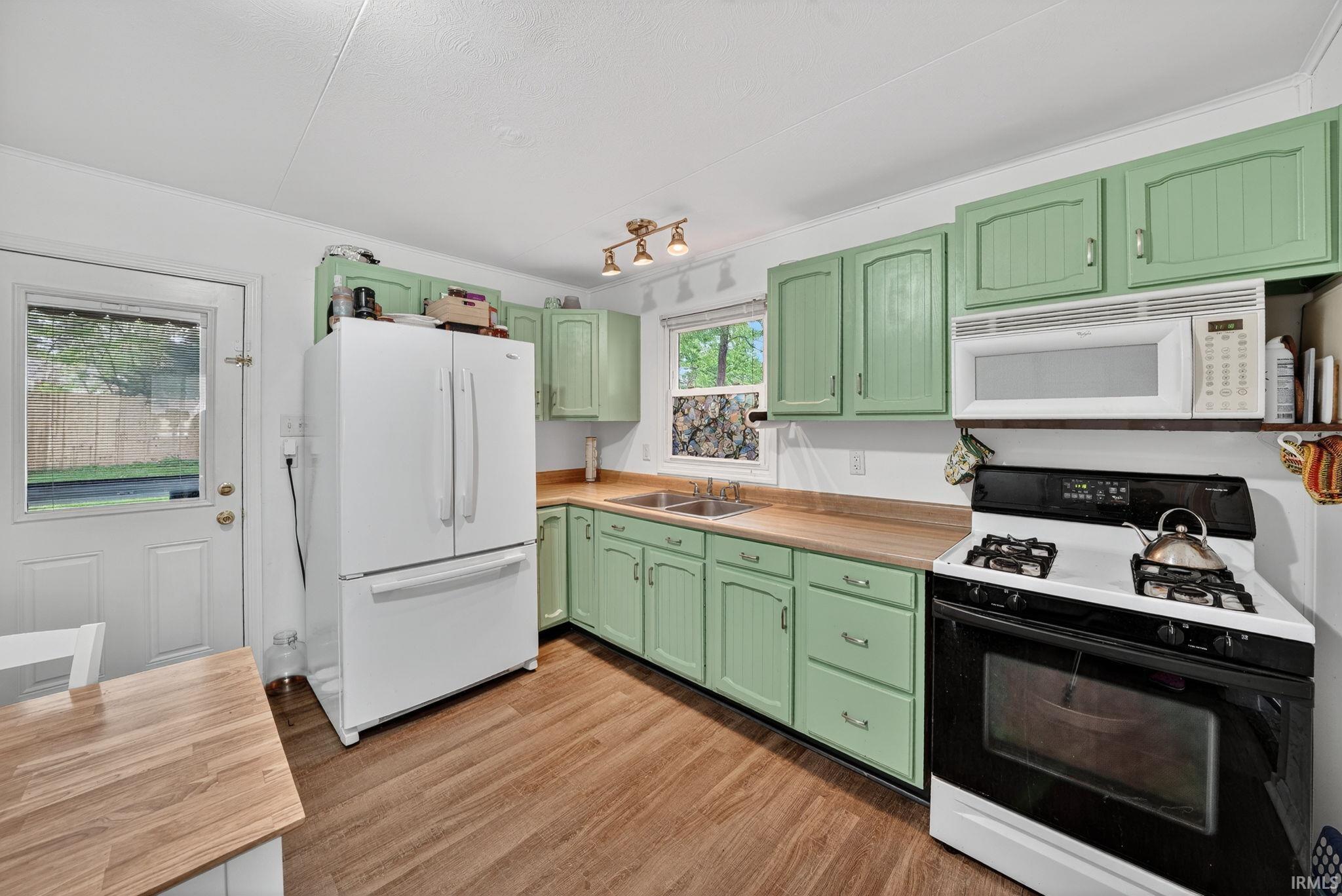 430 Teri Street South Bend IN 46614