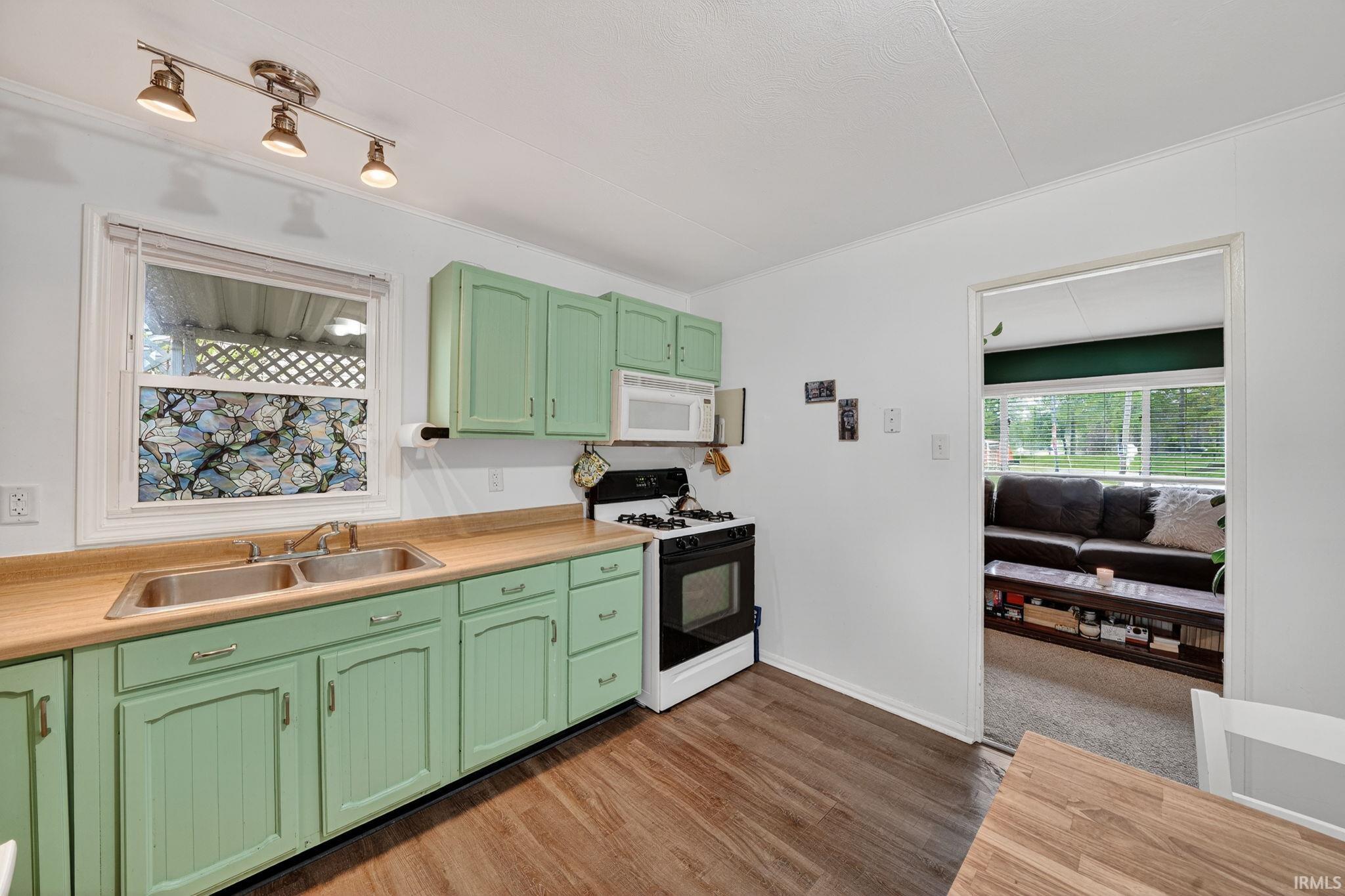 430 Teri Street South Bend IN 46614