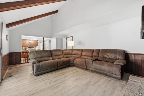1310 Windsor Woods Boulevard Fort Wayne IN 46845