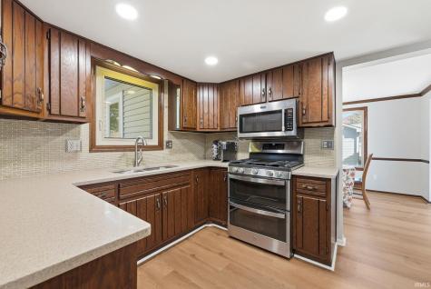 1310 Windsor Woods Boulevard Fort Wayne IN 46845