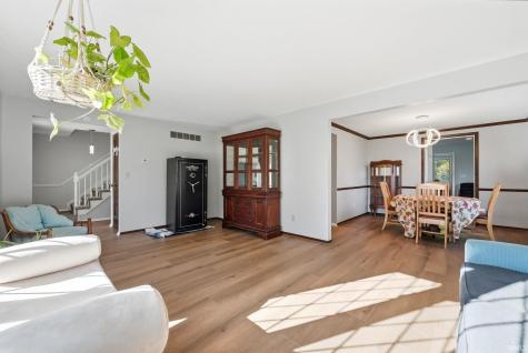 1310 Windsor Woods Boulevard Fort Wayne IN 46845