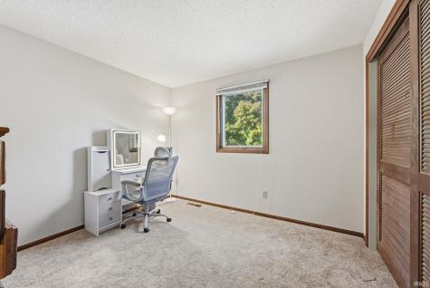 1310 Windsor Woods Boulevard Fort Wayne IN 46845