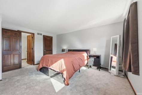 1310 Windsor Woods Boulevard Fort Wayne IN 46845