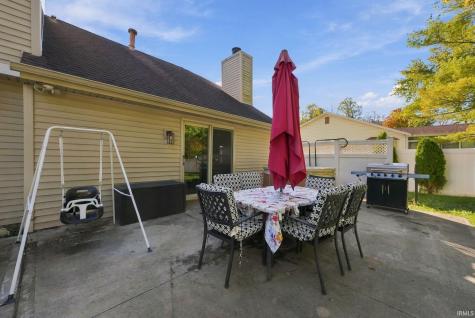 1310 Windsor Woods Boulevard Fort Wayne IN 46845