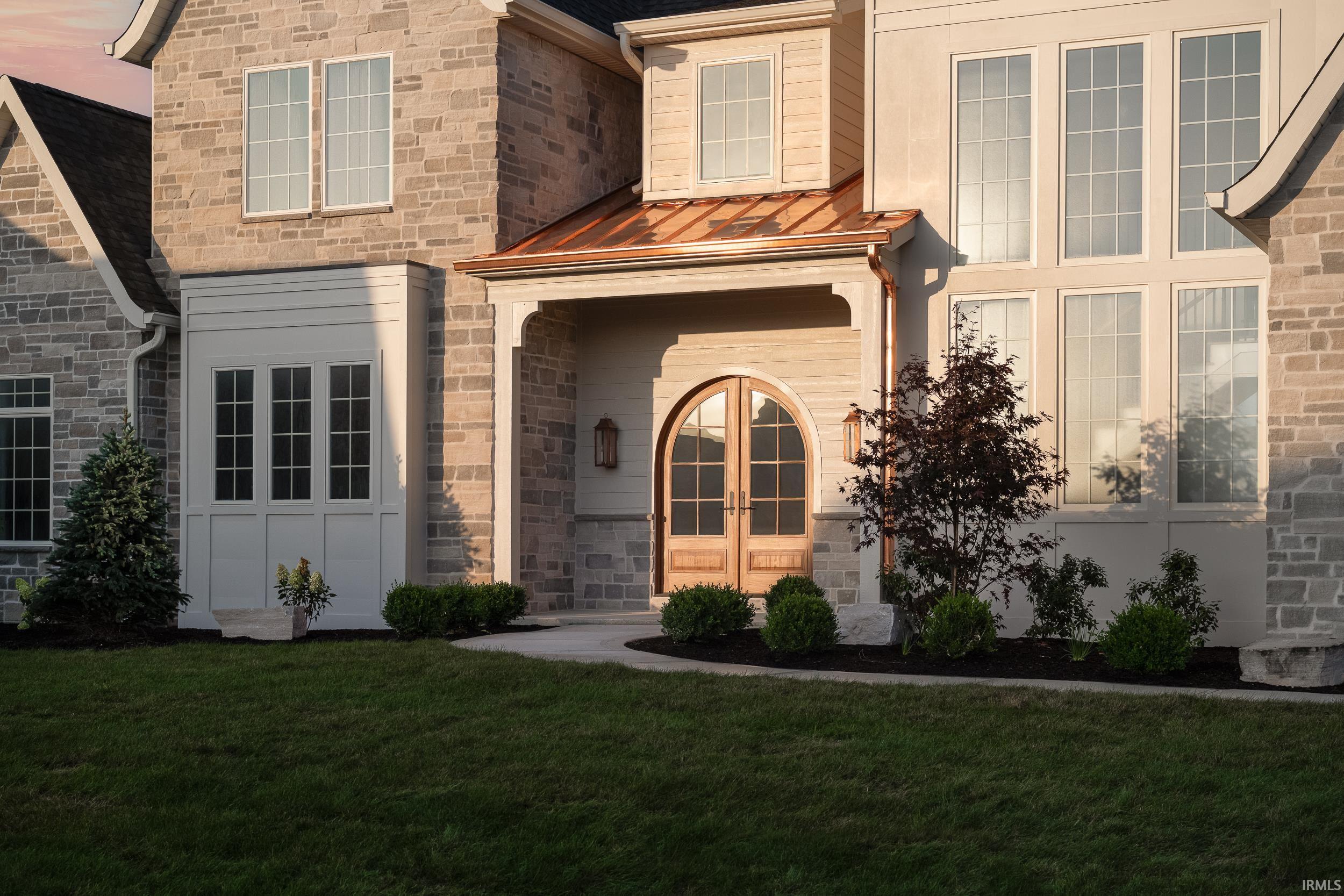 1854 Carica Court Fort Wayne IN 46814