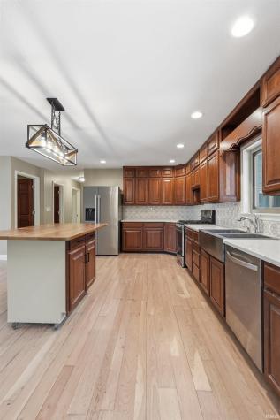 1080 North Shore Drive Rome City IN 46784