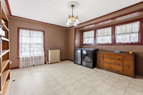 206 S Main Street Ligonier IN 46767