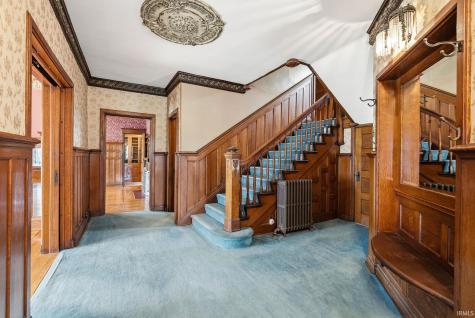 206 S Main Street Ligonier IN 46767