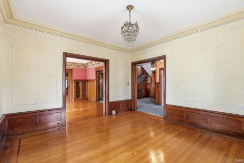206 S Main Street Ligonier IN 46767