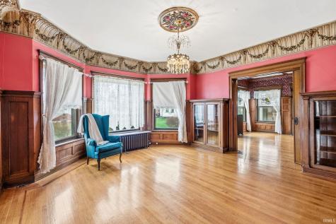 206 S Main Street Ligonier IN 46767