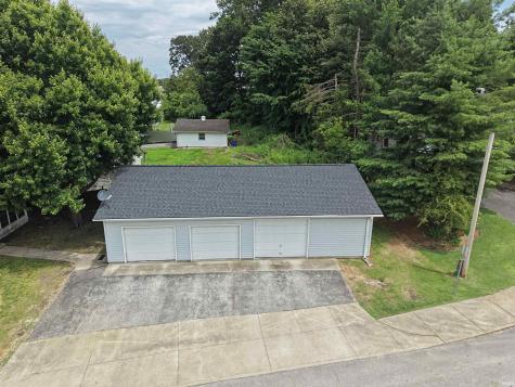 409 Butcher Boulevard Loogootee IN 47553