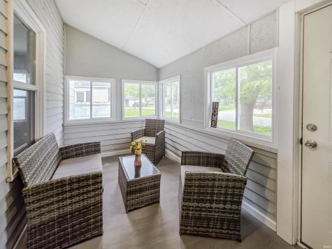290 NW G Street Linton IN 47441