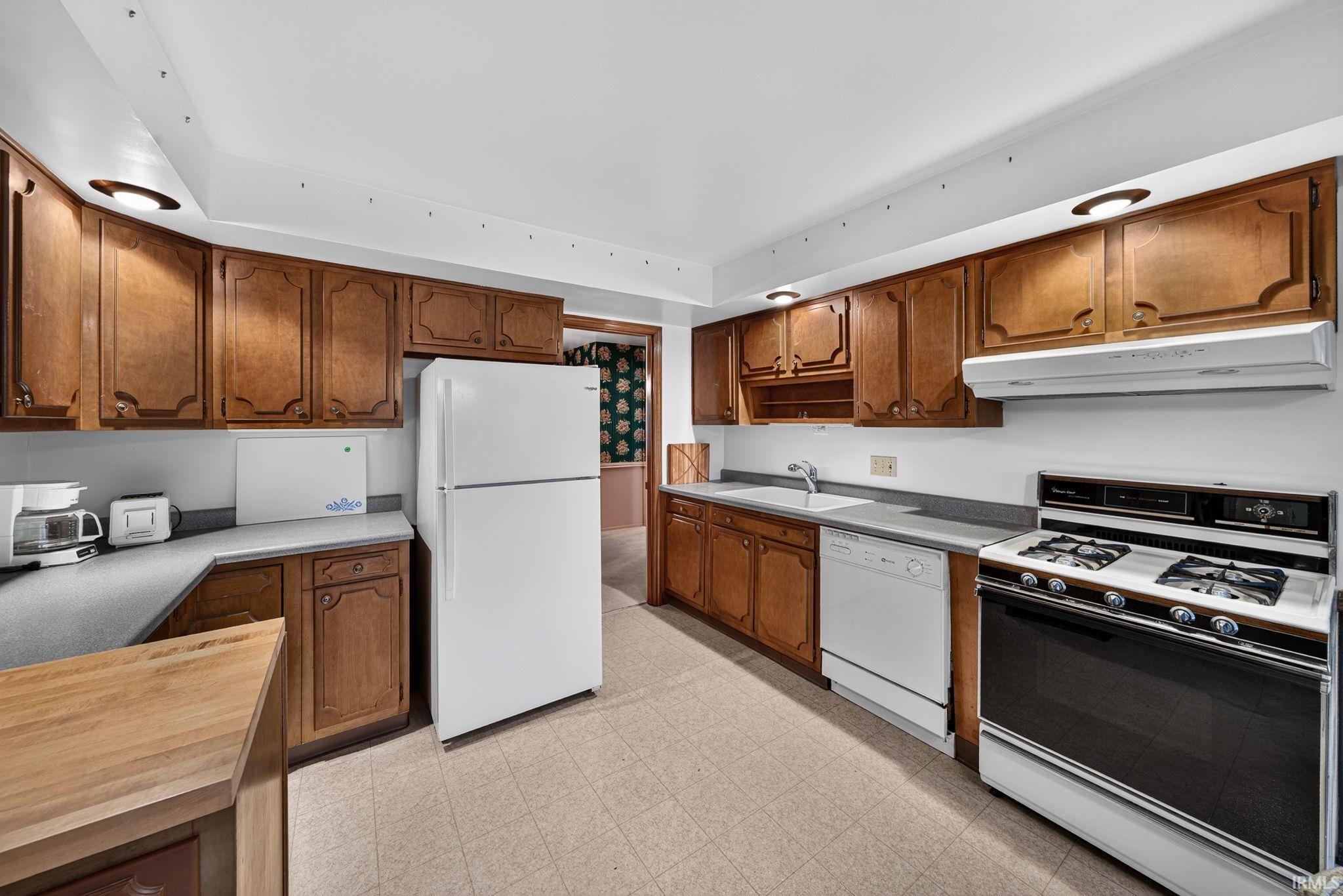 15674 Embers Drive Mishawaka IN 46545