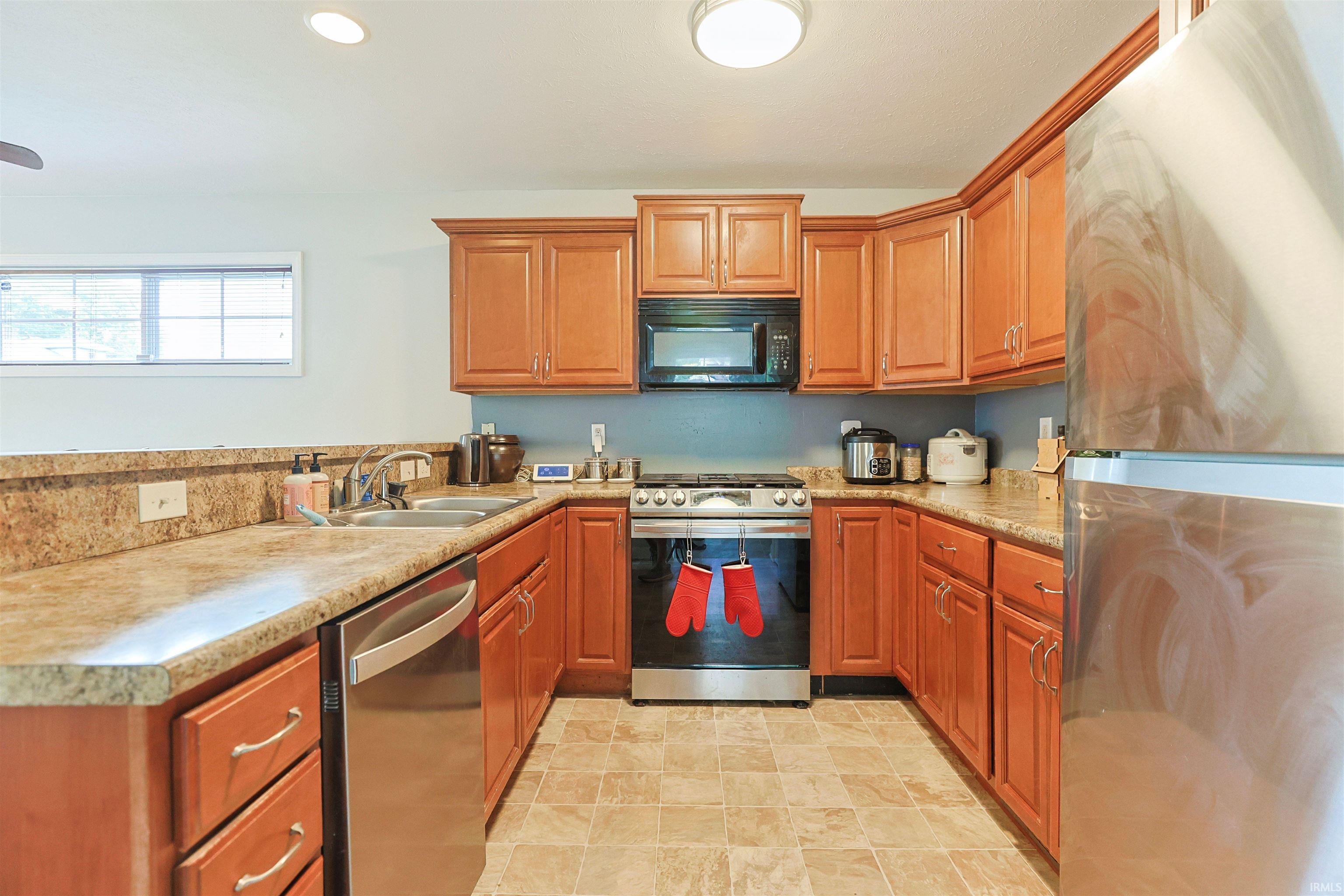 422 E Grove Street Mishawaka IN 46545