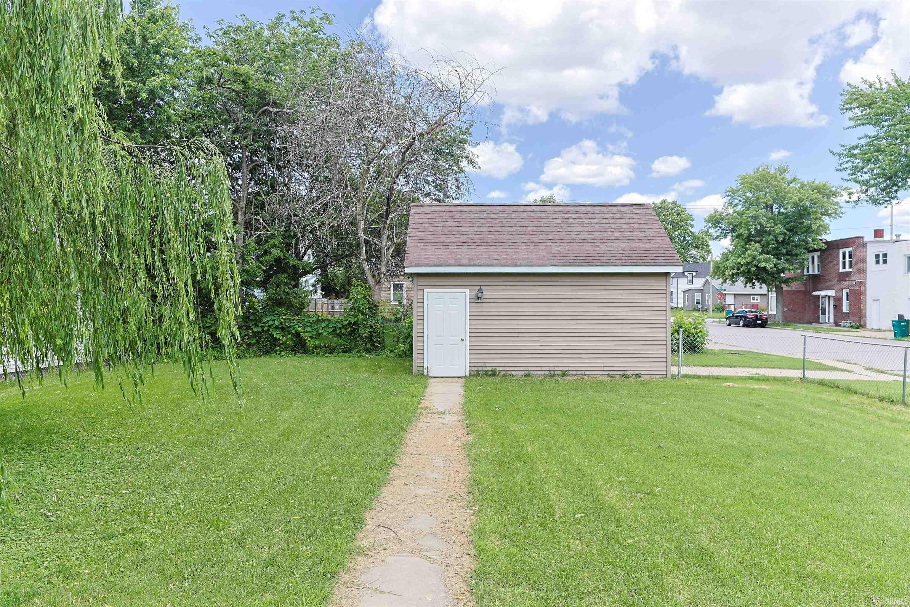 422 E Grove Street Mishawaka IN 46545