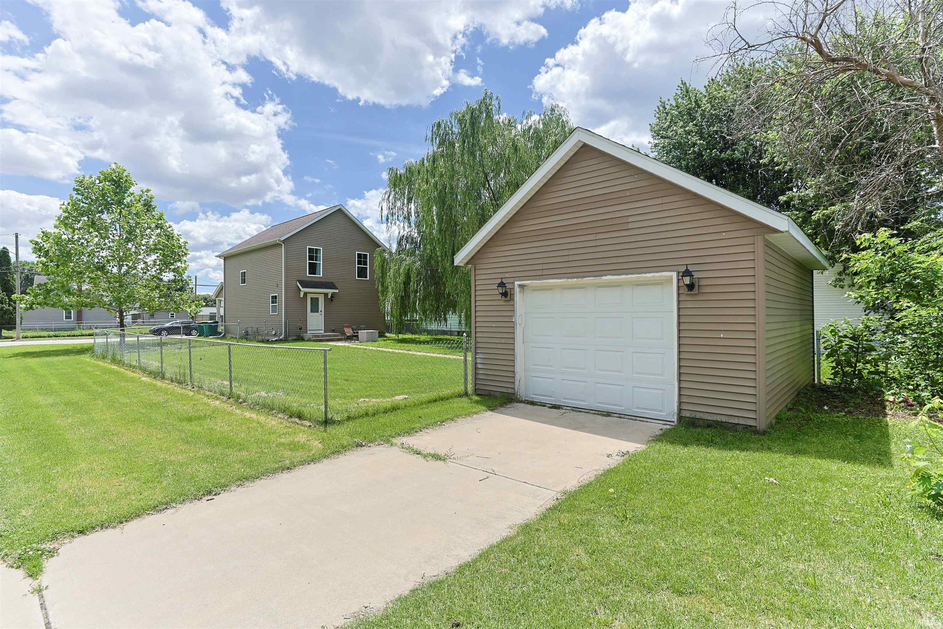 422 E Grove Street Mishawaka IN 46545