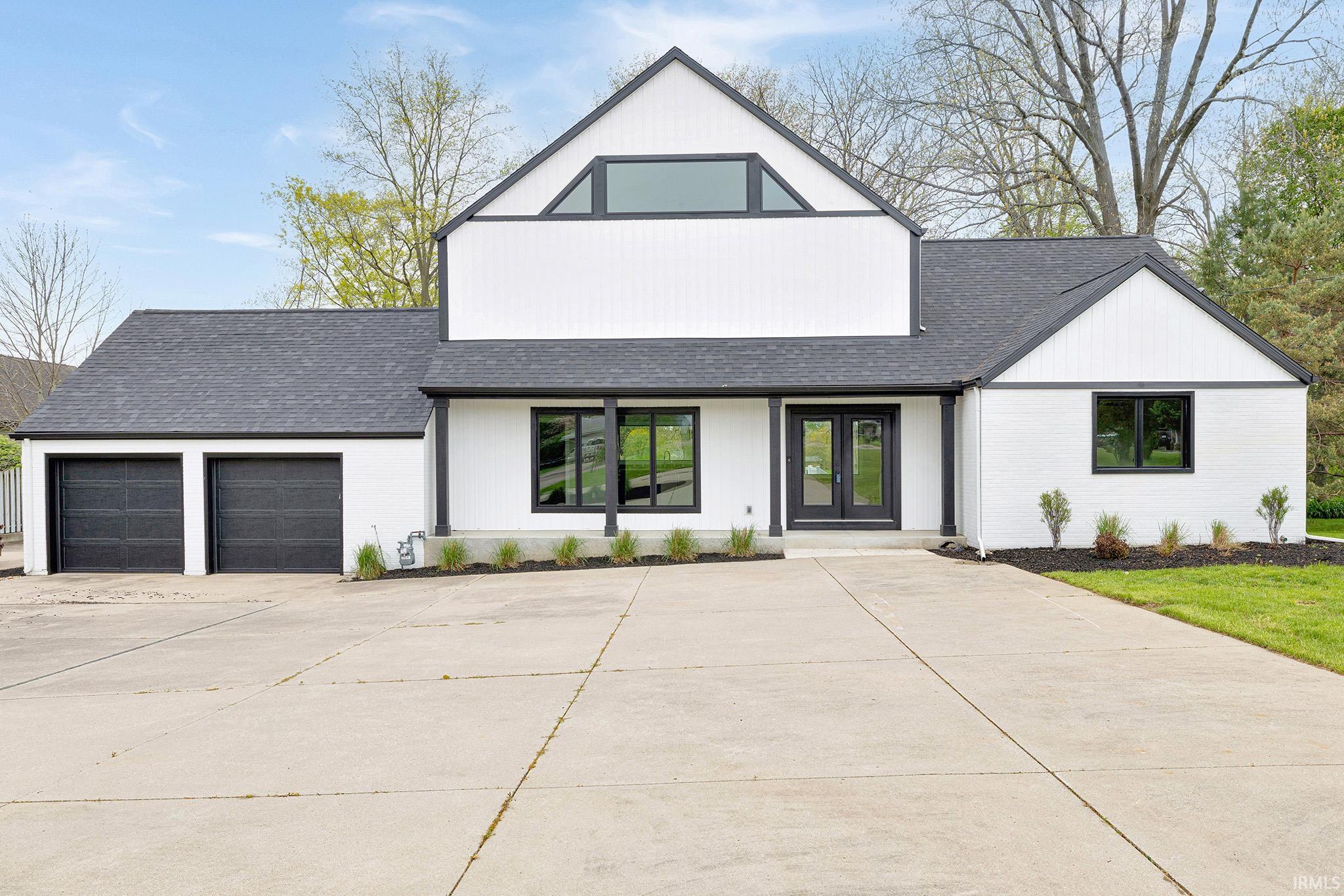 55981 Riverdale Drive Elkhart IN 46514