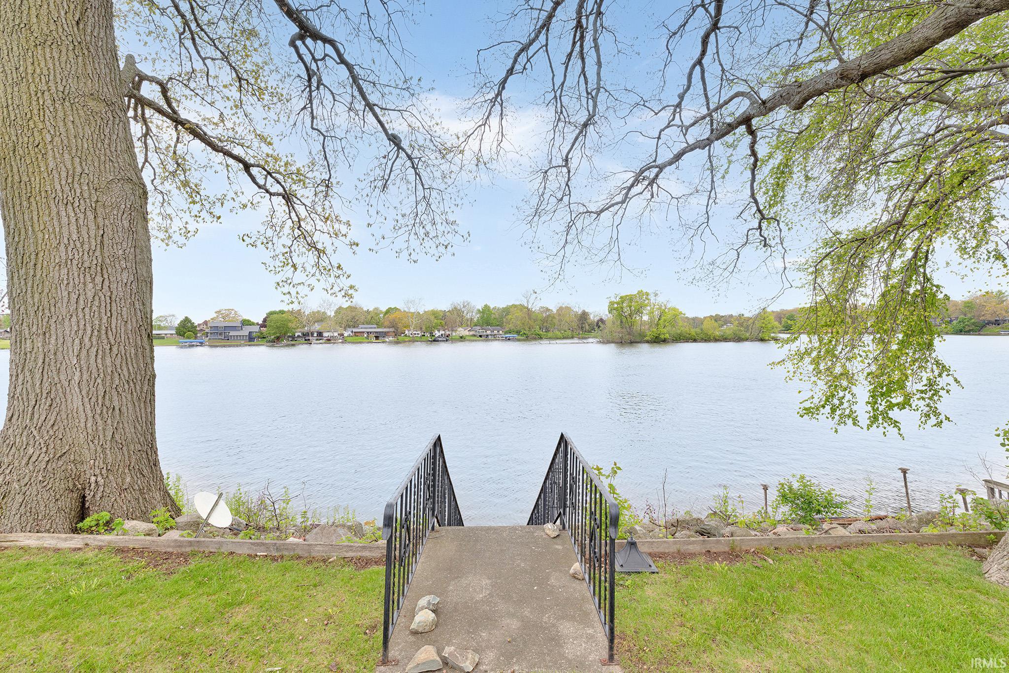 55981 Riverdale Drive Elkhart IN 46514
