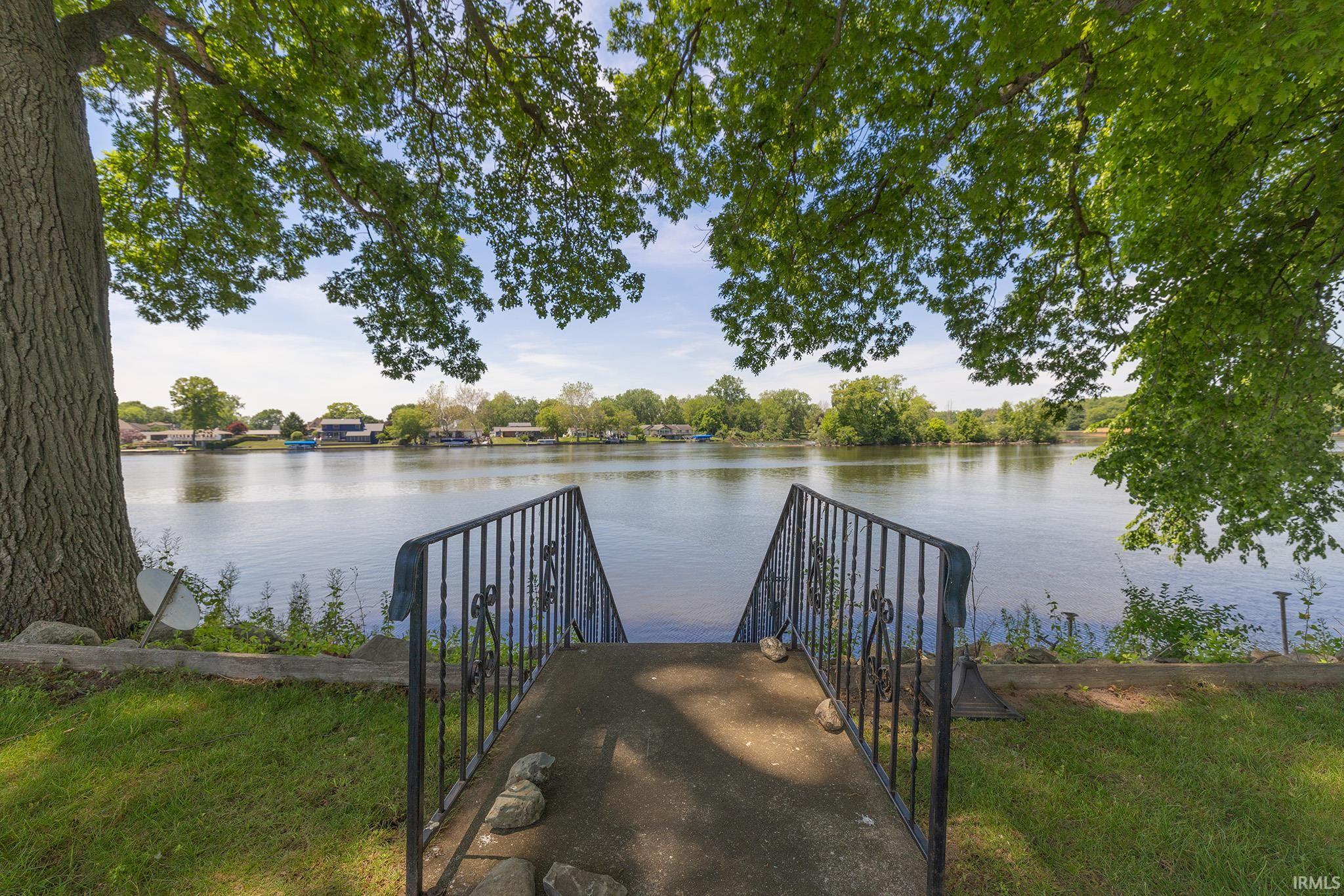55981 Riverdale Drive Elkhart IN 46514
