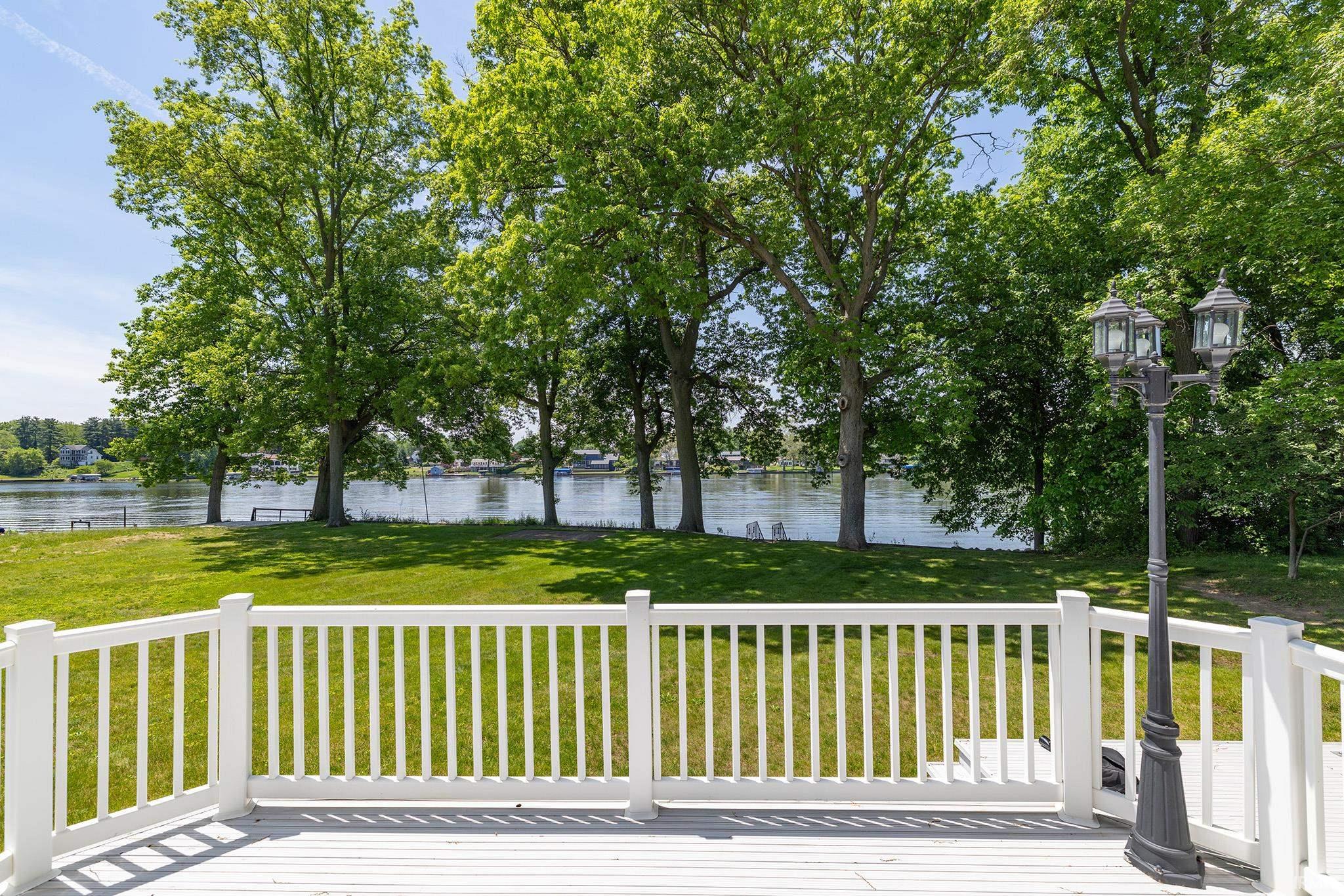 55981 Riverdale Drive Elkhart IN 46514