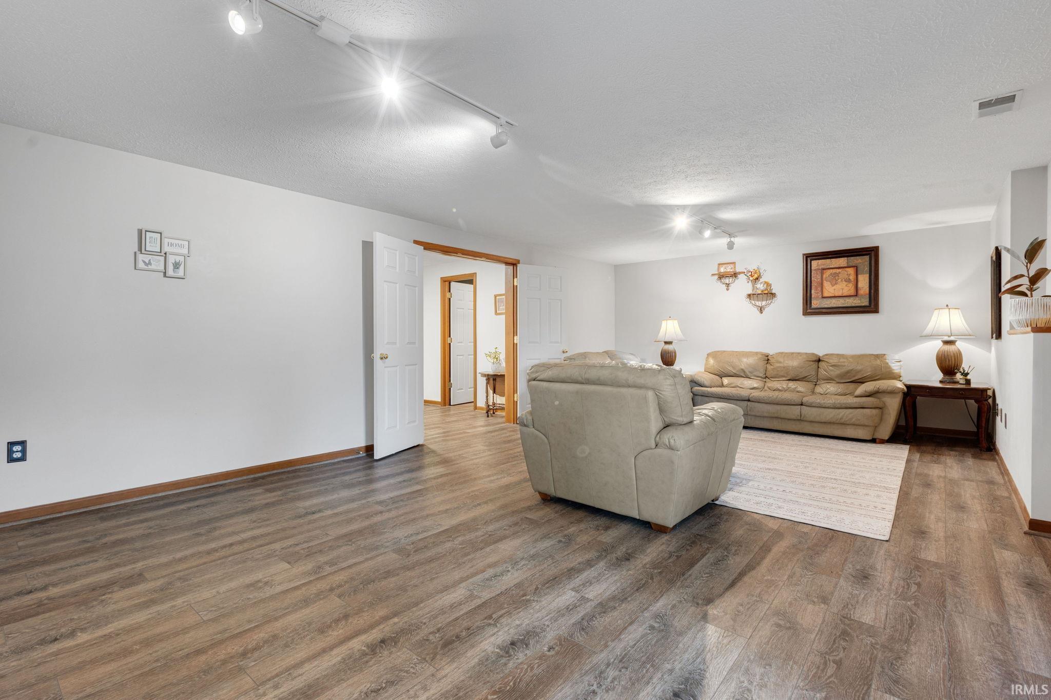 25612 Shorewood Court South Bend IN 46619