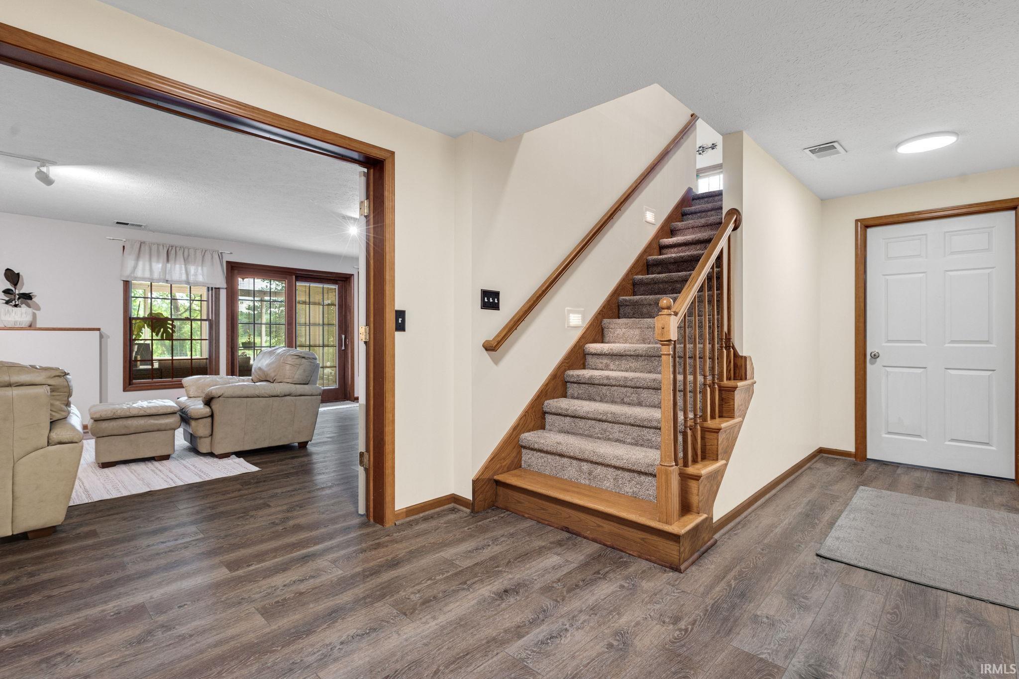 25612 Shorewood Court South Bend IN 46619
