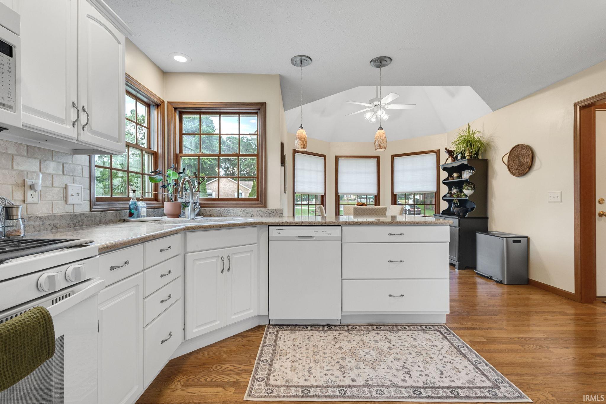 25612 Shorewood Court South Bend IN 46619