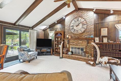 5922 Vance Avenue Fort Wayne IN 46815