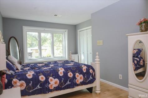 1140 Brookshire Drive Evansville IN 47715
