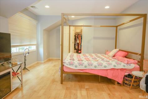 1140 Brookshire Drive Evansville IN 47715