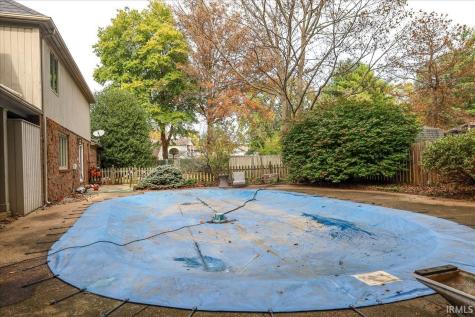 1140 Brookshire Drive Evansville IN 47715