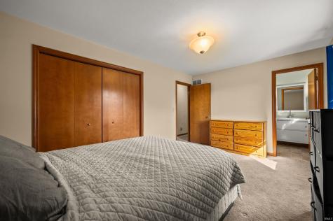 706 Alana Drive Goshen IN 46526