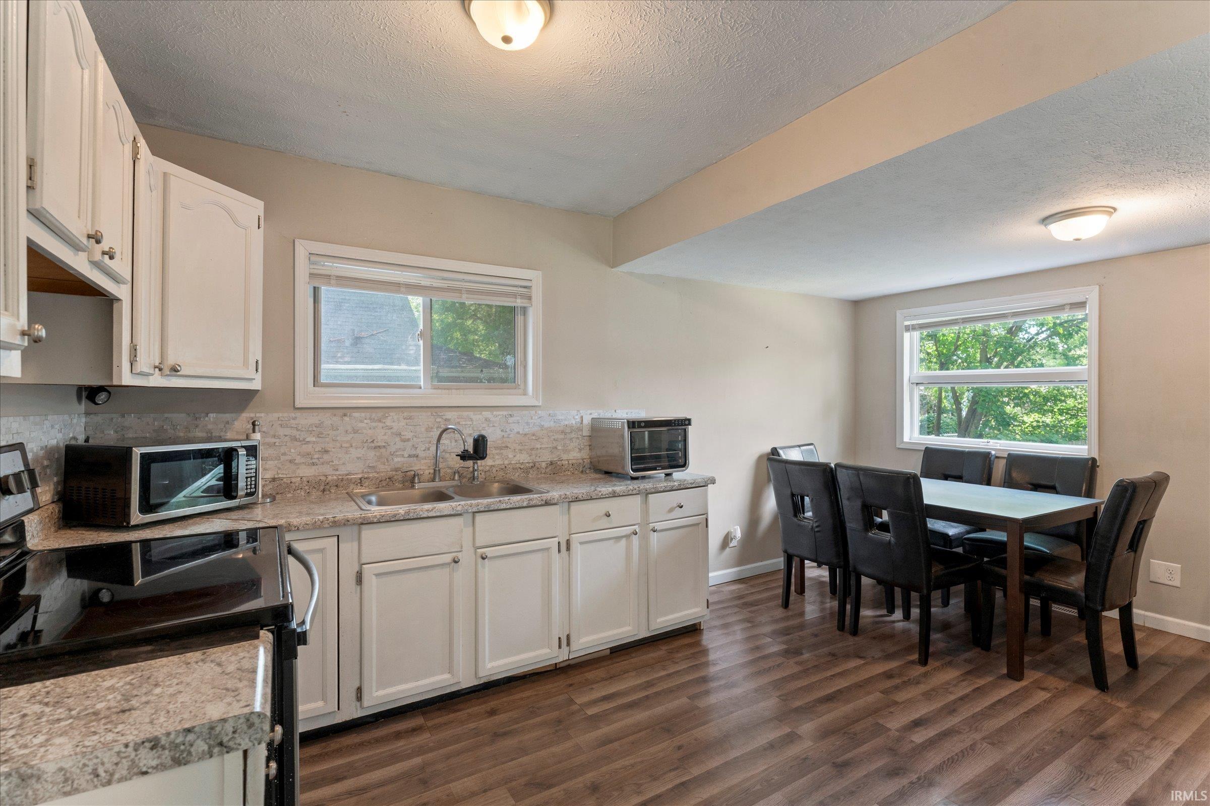 1218 Kinyon Street South Bend IN 46616