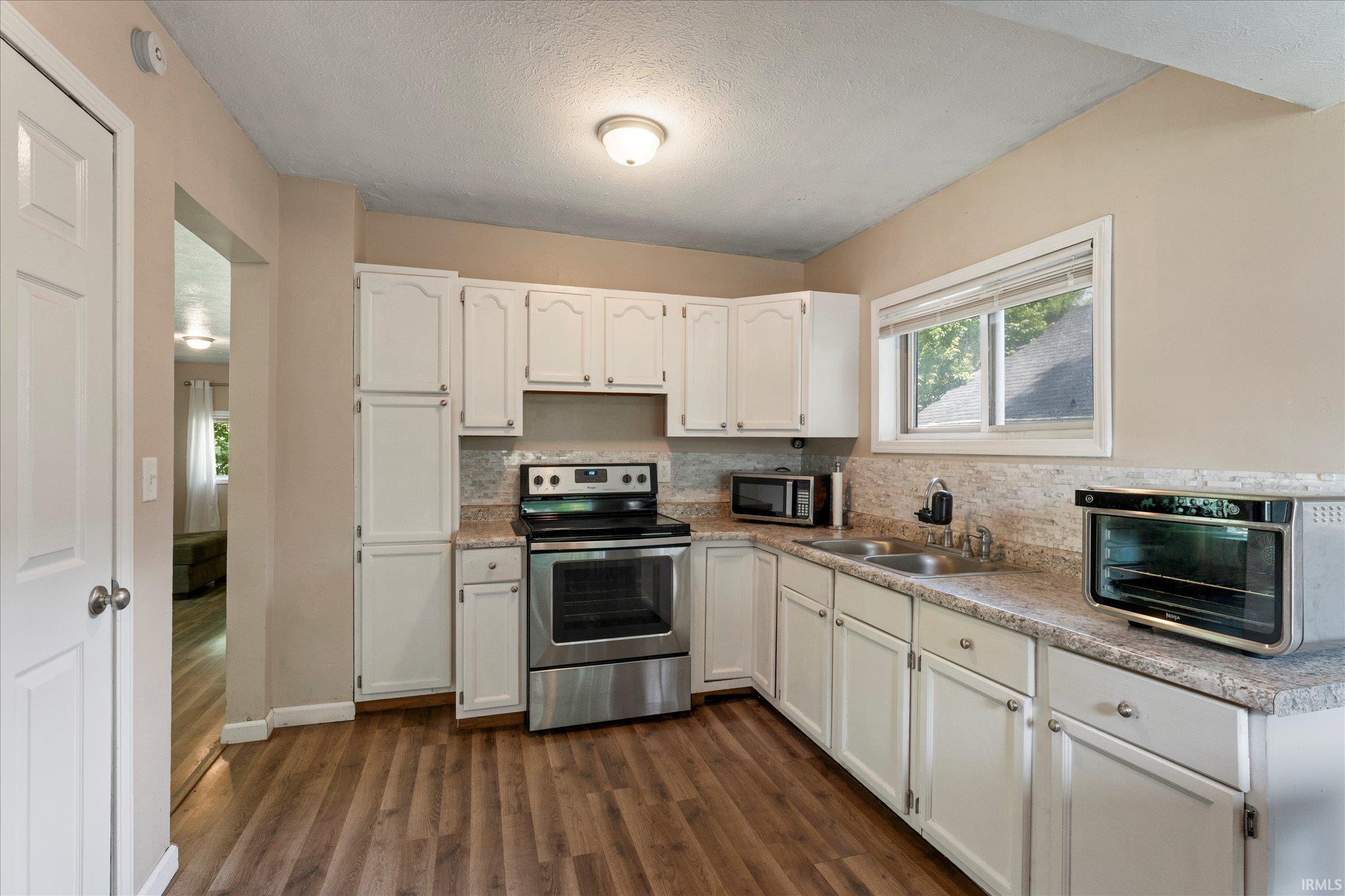 1218 Kinyon Street South Bend IN 46616