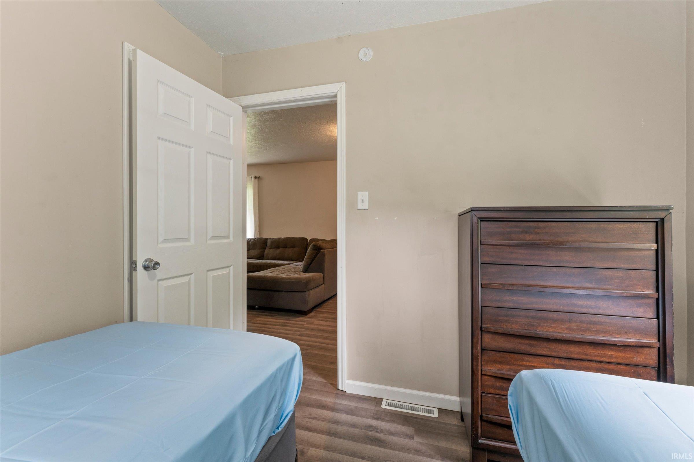 1218 Kinyon Street South Bend IN 46616