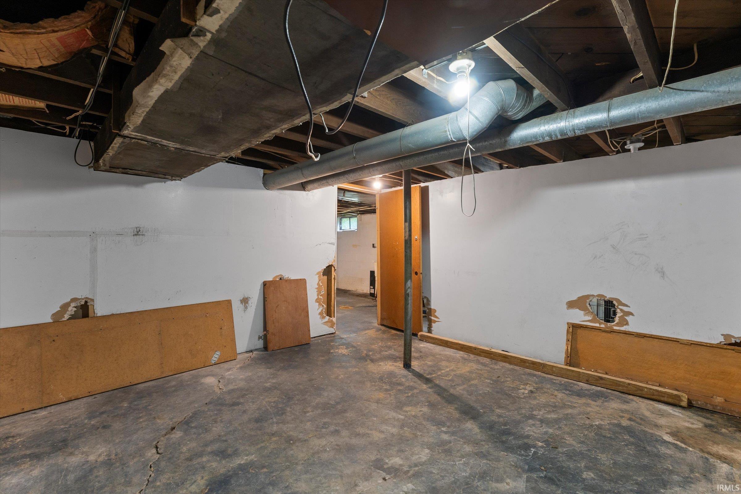 1218 Kinyon Street South Bend IN 46616