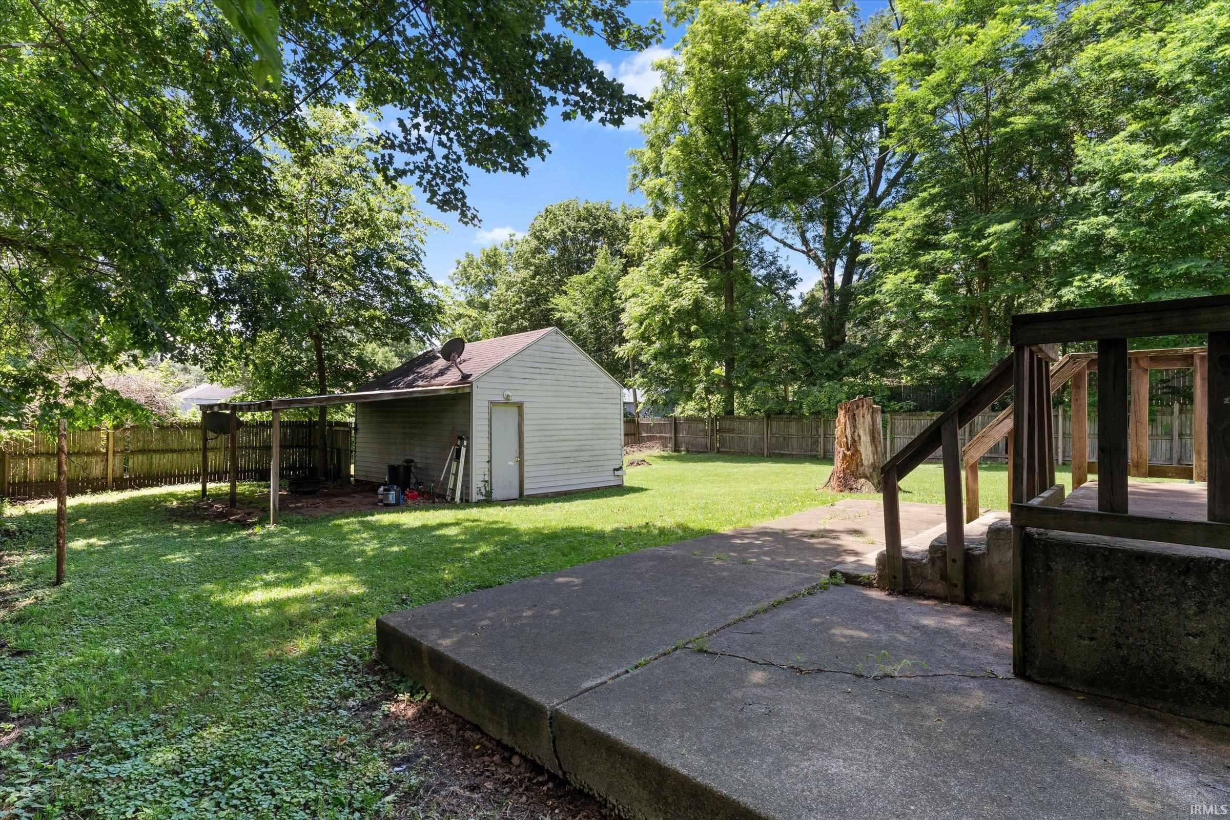 1218 Kinyon Street South Bend IN 46616