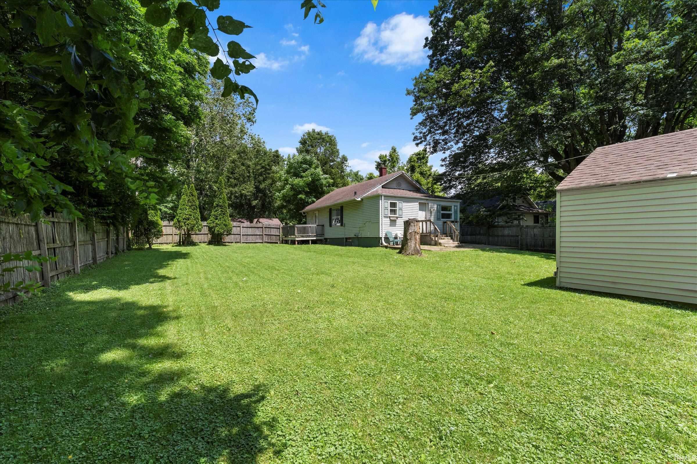 1218 Kinyon Street South Bend IN 46616