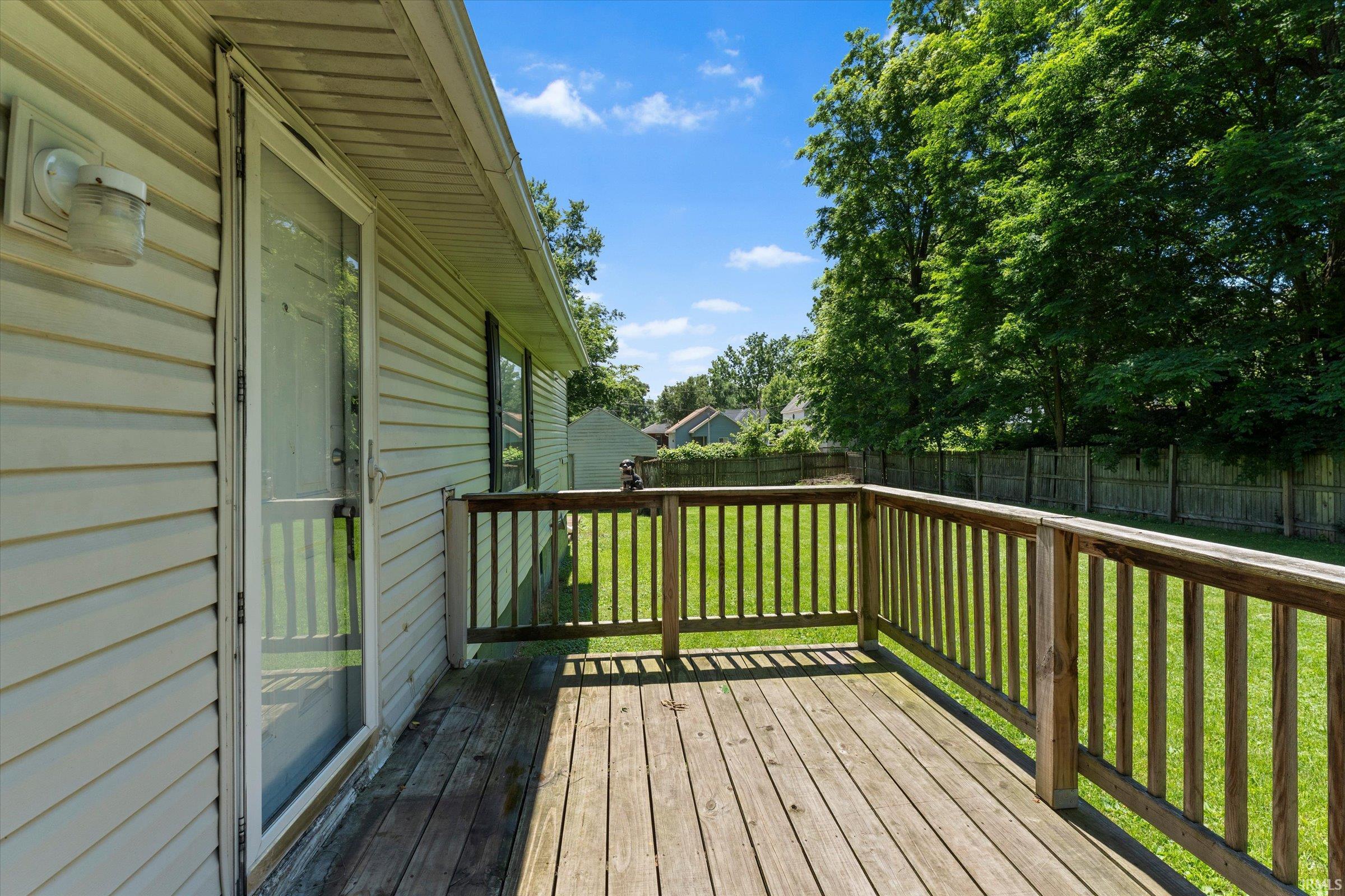 1218 Kinyon Street South Bend IN 46616