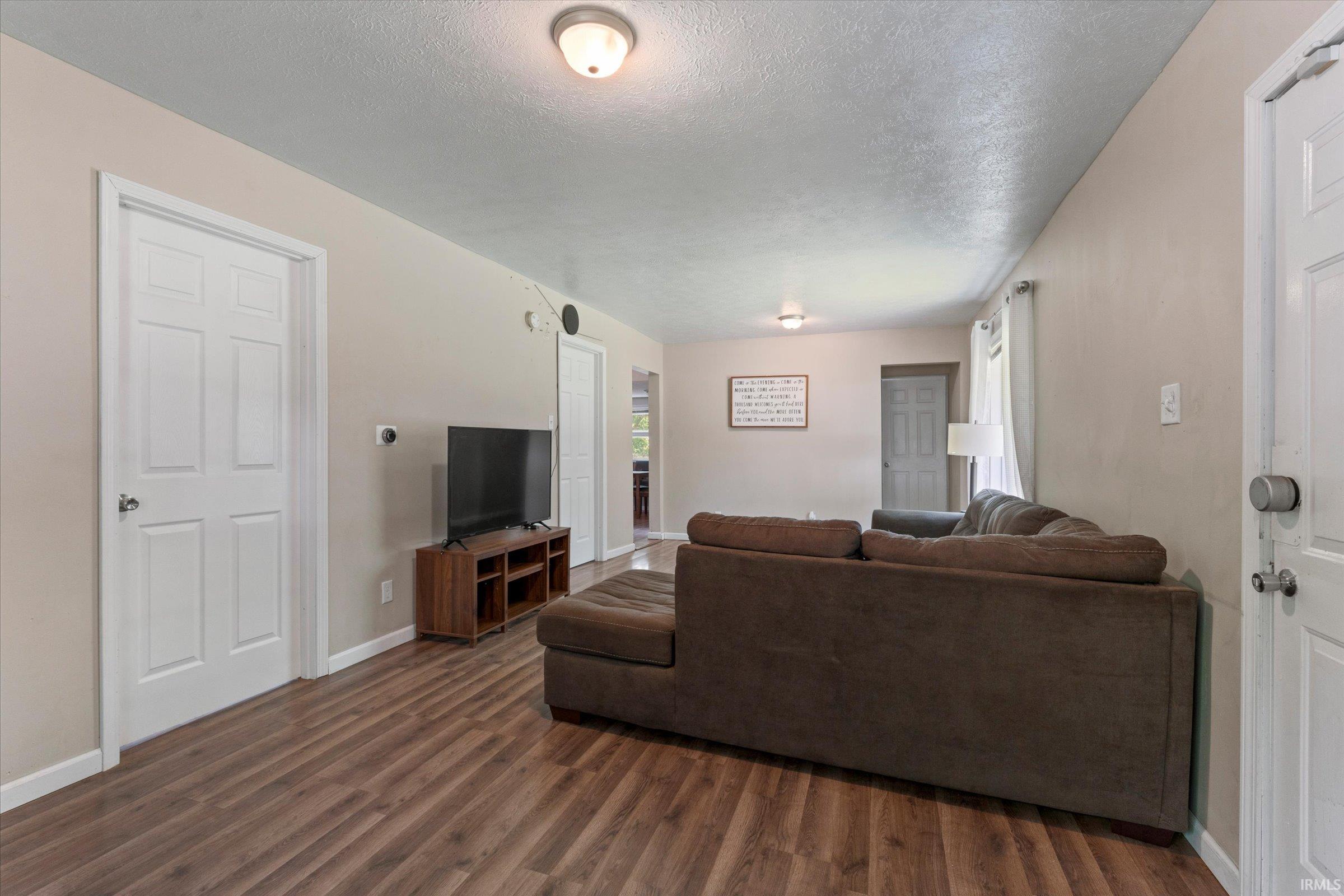 1218 Kinyon Street South Bend IN 46616