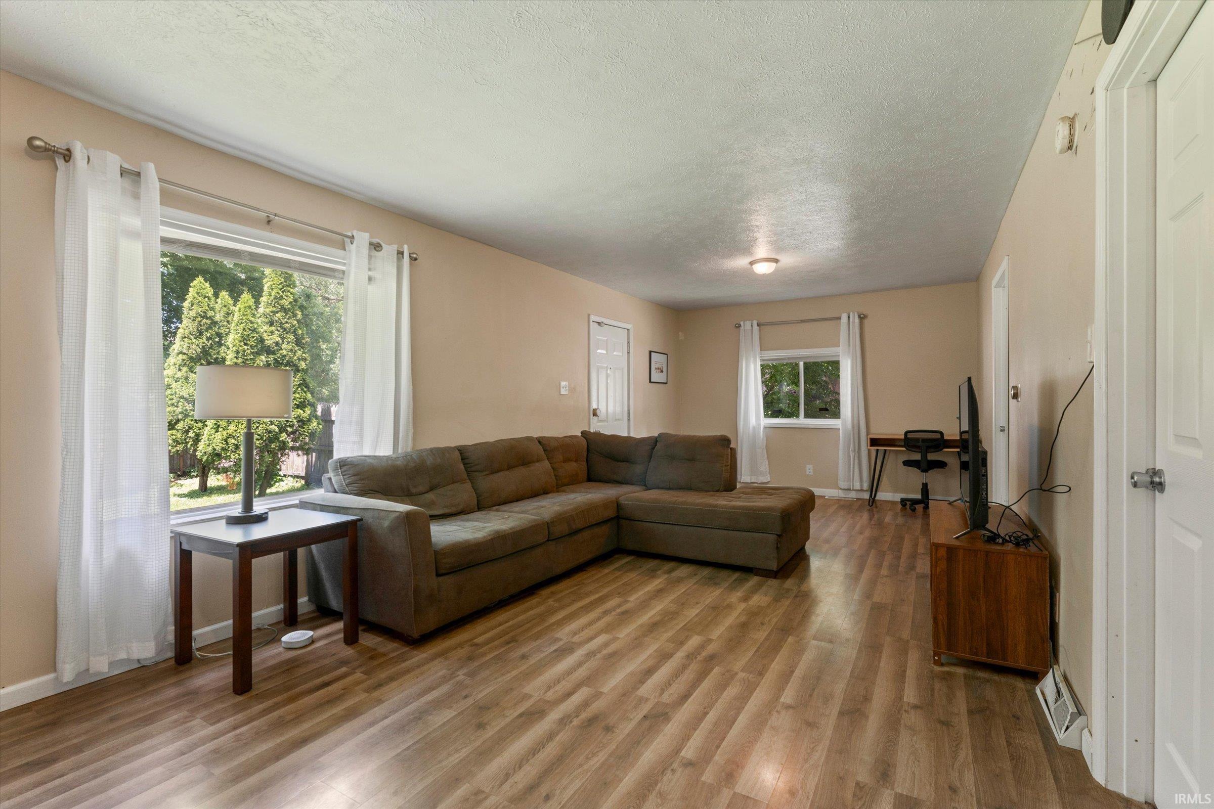 1218 Kinyon Street South Bend IN 46616