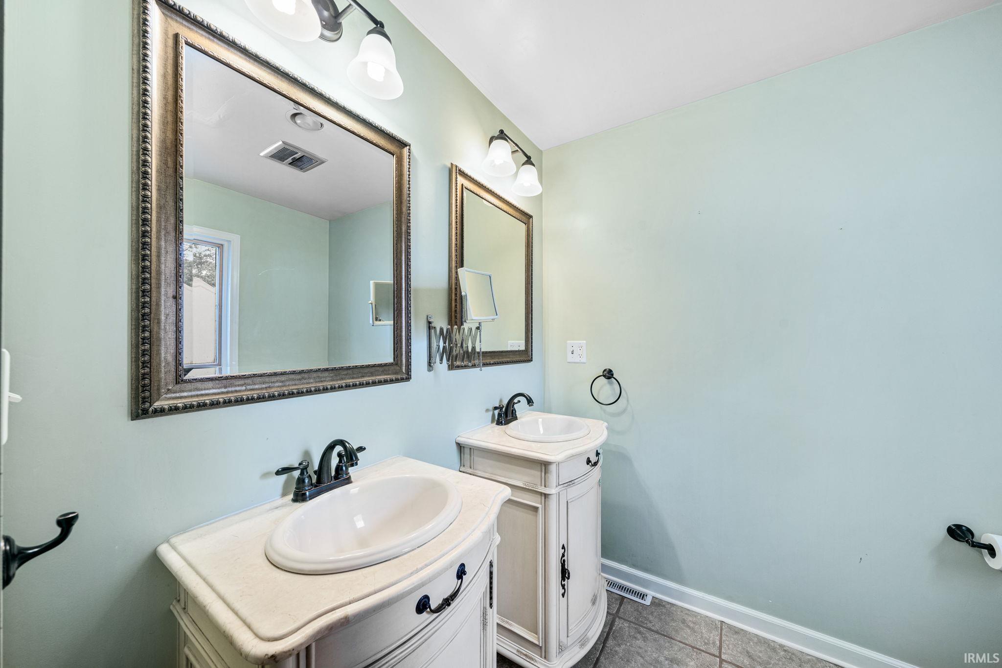 15669 Hearthstone Drive Mishawaka IN 46545