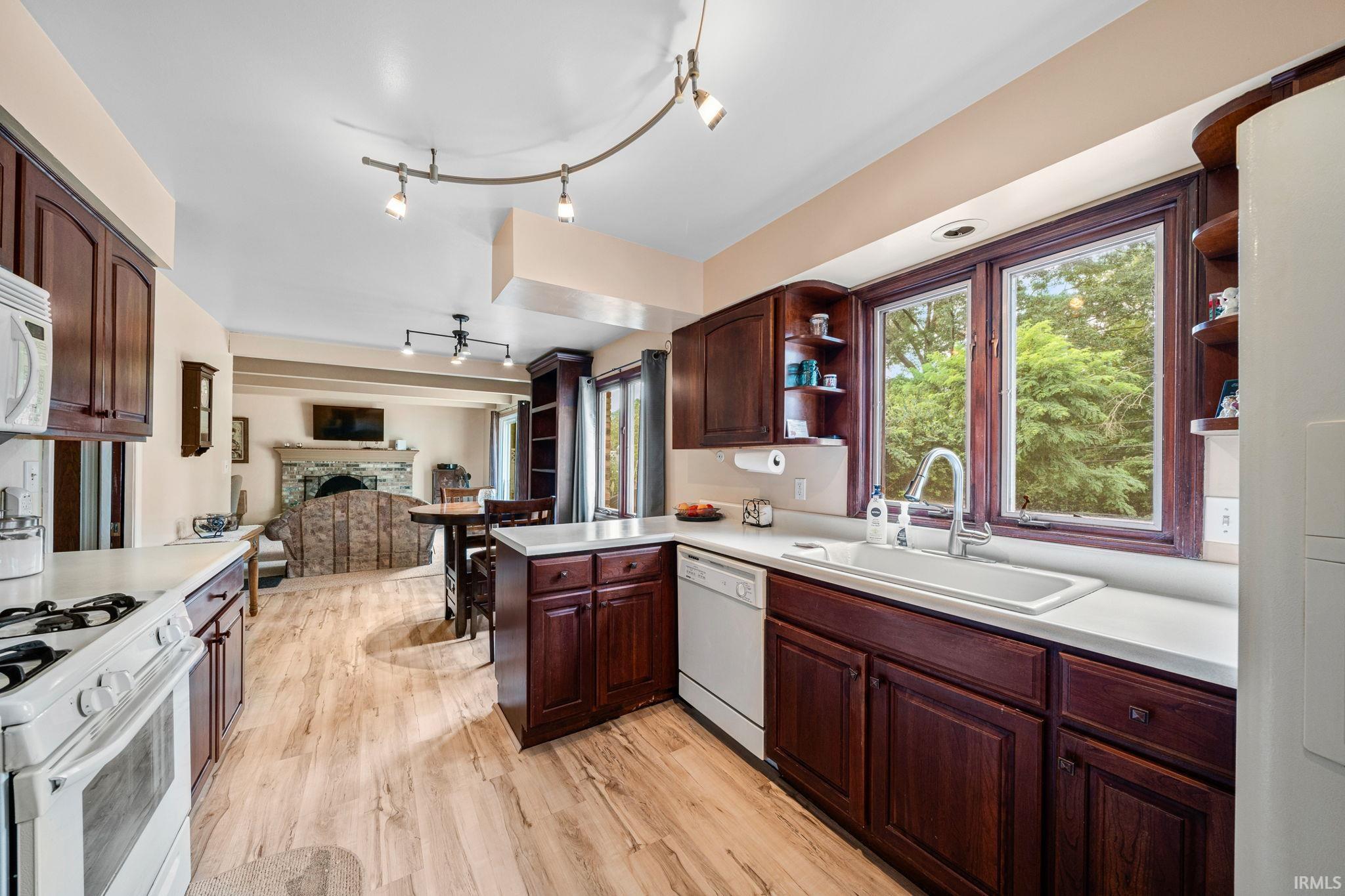 15669 Hearthstone Drive Mishawaka IN 46545