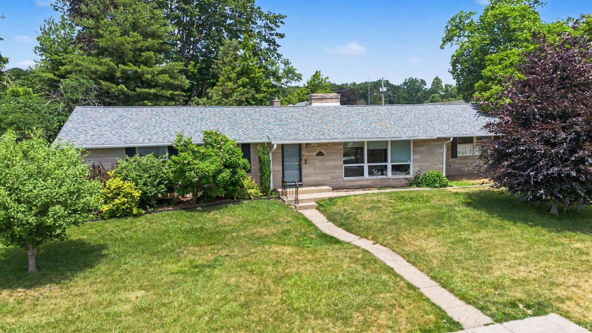 1733 Southwood Avenue South Bend IN 46615
