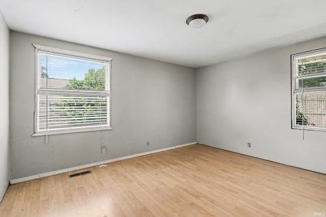 1733 Southwood Avenue South Bend IN 46615